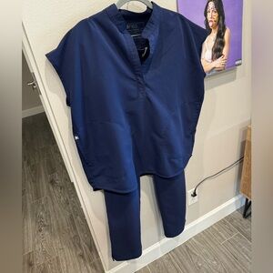 MEDIUM Navy Figs, Rafaela Top with Zola Straight Leg Bottoms